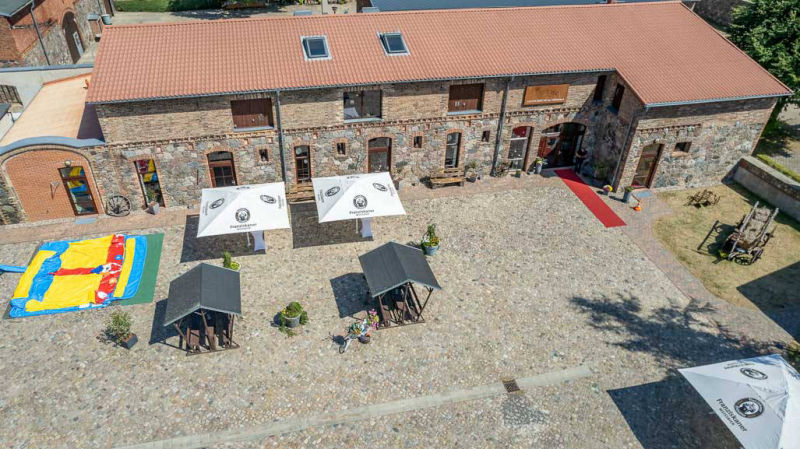 Foto-Tobi,Foto Tobi,Hochzeitsfotograf,Brautpaar,Fotograf,Festscheune,