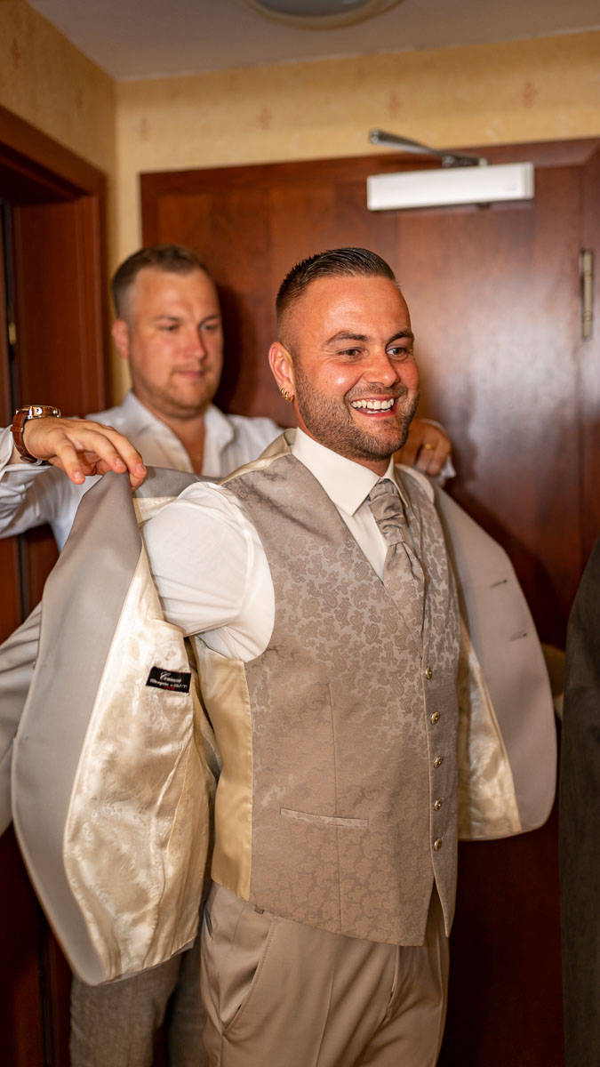 Foto-Tobi,Foto Tobi,Hochzeitsfotograf,Brautpaar,Fotograf,Havelschloss,Havelschloss Zehdenick